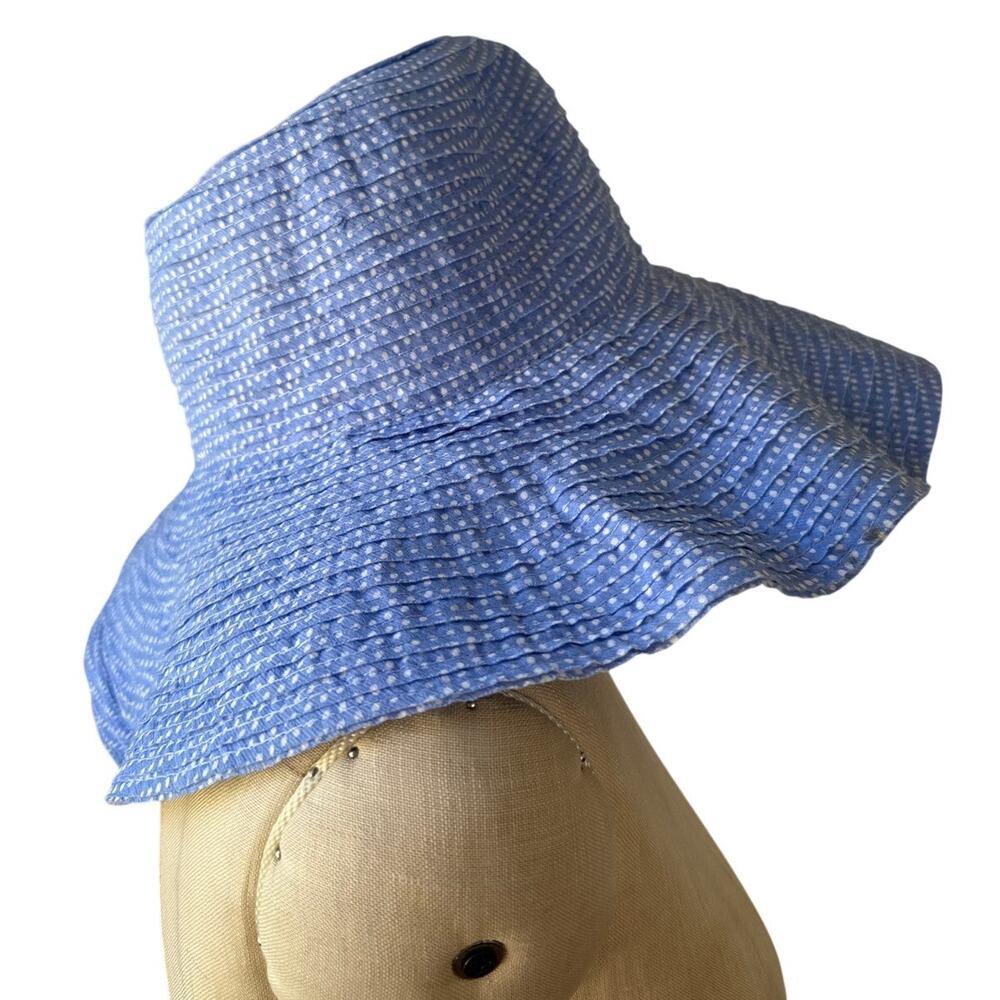 Wallaroo Hat Company Scrunchie Packable Sun Hat in Blue & White Polka Dot Medium